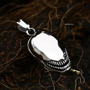 Venom Alien Poison Pill Secret Compartment 316 Stainless Pendant Round Box Chain